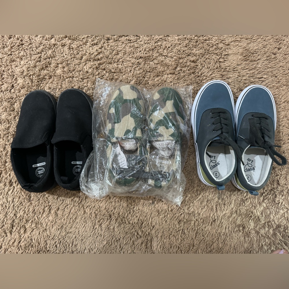 Big Kids Boys Size 1 & 2 shoes